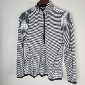 Cuter And Buck Drytec Women’s Black and White Quarter Zip Pop Over Size Small